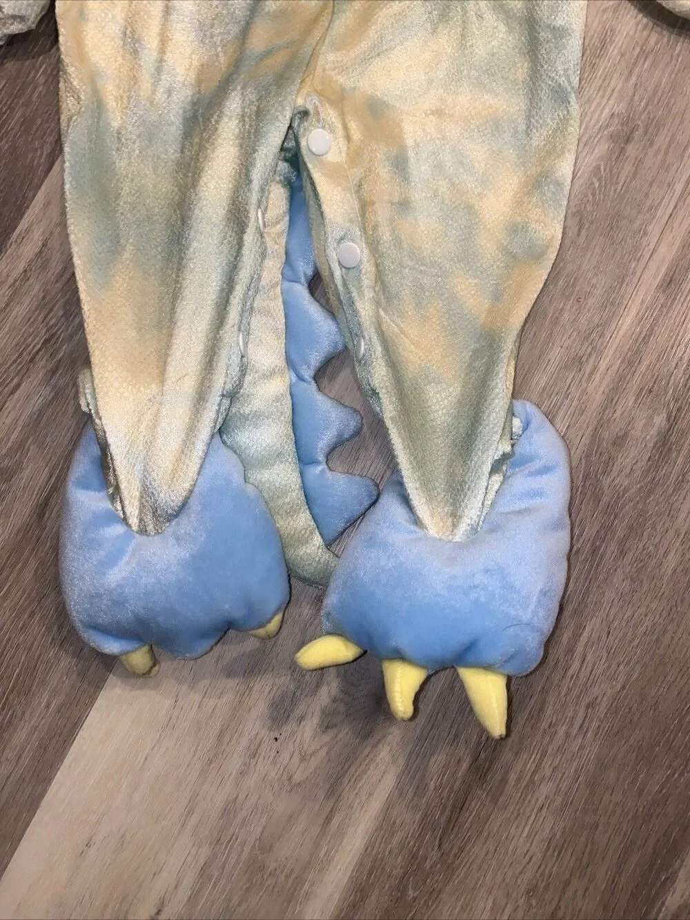 FUN WORLD DINOSAUR DRAGON MULTICOLOR SNAP 1 PIECE HALLOWEEN COSTUME BABY 12m 24m